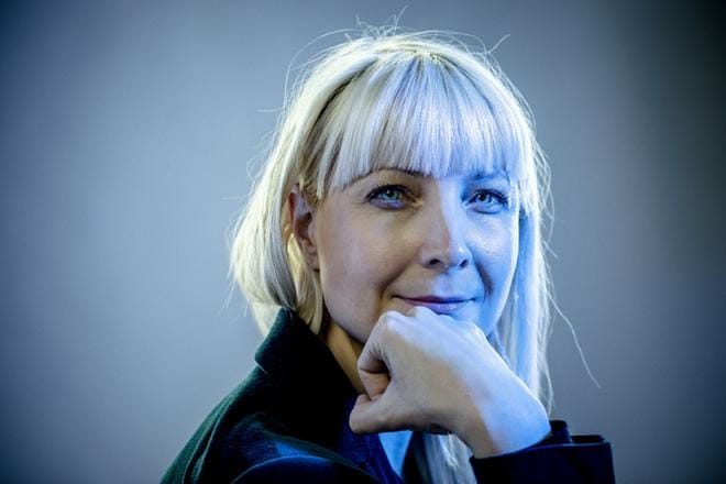 Perussuomalaisten presidenttiehdokas Laura Huhtasaari näkee itsensä osana uutta modernia kansallismielisyysliikettä. KUVA:
