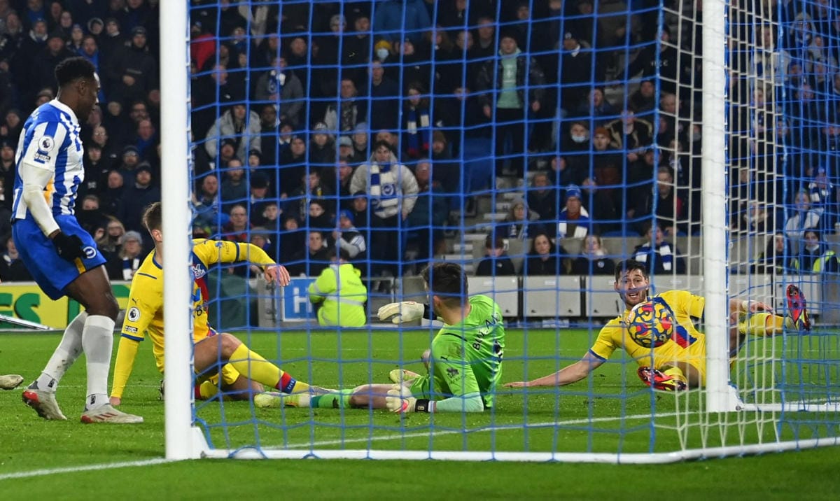 Brightonin ja Crystal Palacen kamppailu päättyi tasapisteisiin 1–1. LEHTIKUVA / AFP