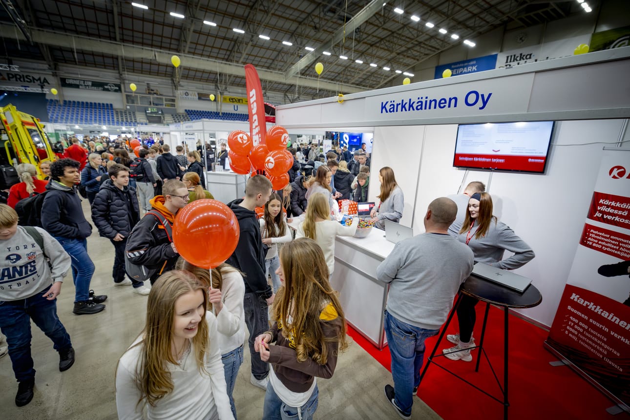 Seinäjoki Areenalla alkoi keskiviikkona opiskelu- ja rekrytointitapahtuma. Yrityksistä Kärkkäinen Oy oli paikalla ensi kertaa.