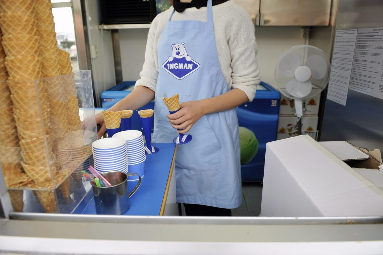Unilever osti vuonna 2011 suomalaisen Ingmanin jäätelöliiketoiminnan. Arkistokuva Ingmanin jäätelökioskilta. LEHTIKUVA / Viena Kytöjoki
