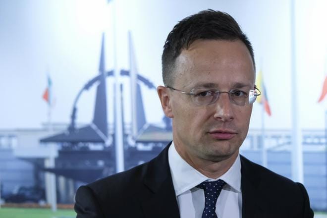 Péter Szijjártón on tyytymätön EU:n komission budjettiehdotukseen. KUVA: OLIVIER HOSLET