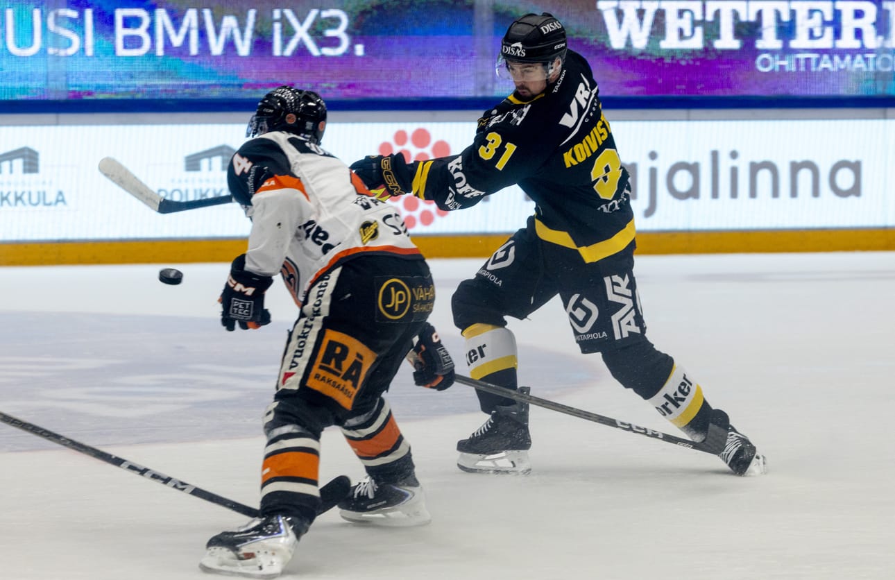 Kärpät lähti kolmanteen erään yhden maalin johdossa.