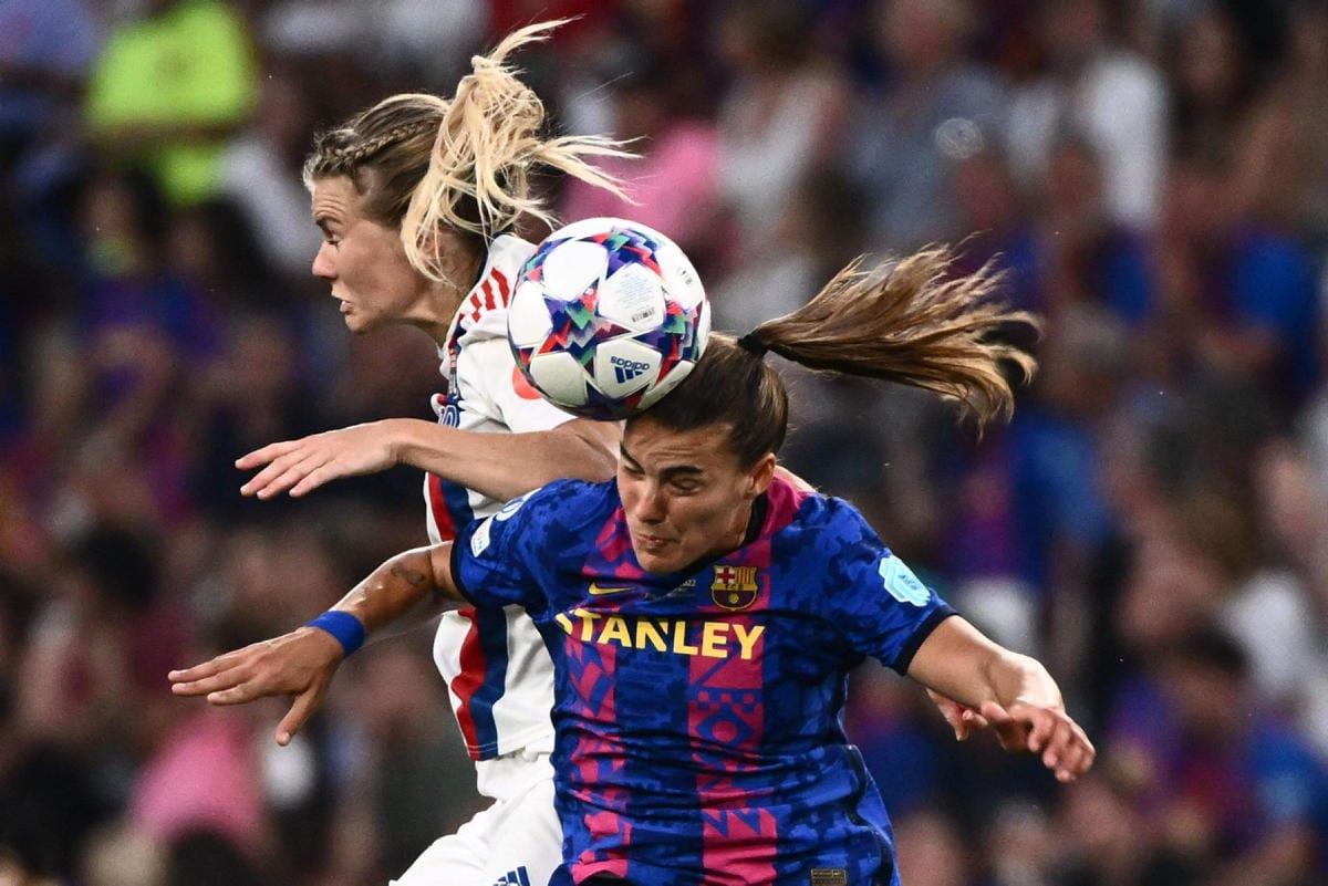Viime vuosina naisten asemaa jalkapallossa on pyritty parantamaan. Kuva tämän kevään naisten Mestarien liigan finaalista Olympique Lyonnais-FC Barcelona. LEHTIKUVA/AFP