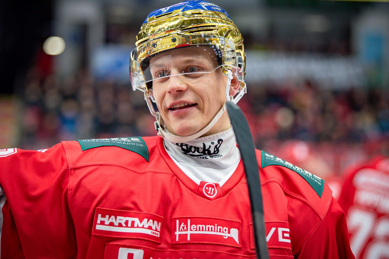 Atro Leppänen pelaa huikeata kautta Sportin takalinjoilla.