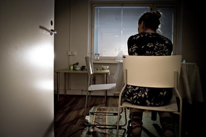 – Jos äitiensuojelu olisi olemassa, olisin mennyt sinne, sanoo äiti, joka menetti otteensa murrosikäiseen lapseensa. Onneksi apu löytyi sijaisperheestä. Kuva. Jukka-Pekka Moilanen