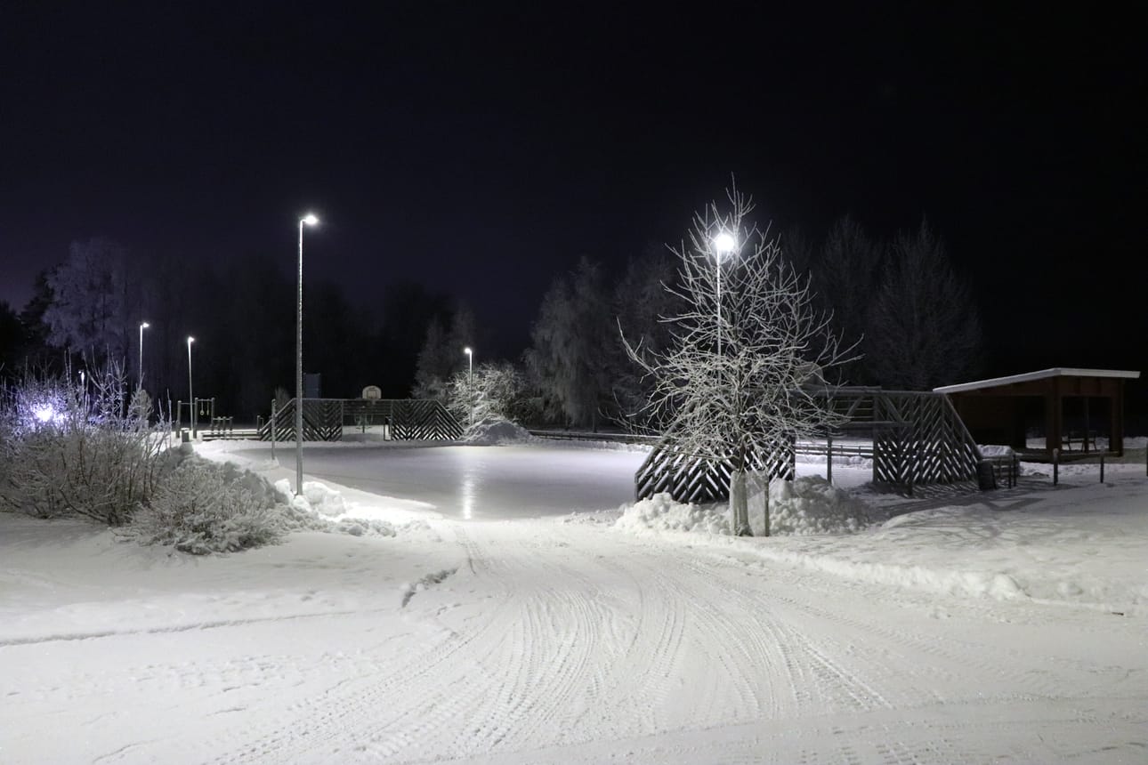 Pudasjärven kaupunki kilpailutti katovaloverkon käytön ja kunnossapidon vuoteen 2031 asti.