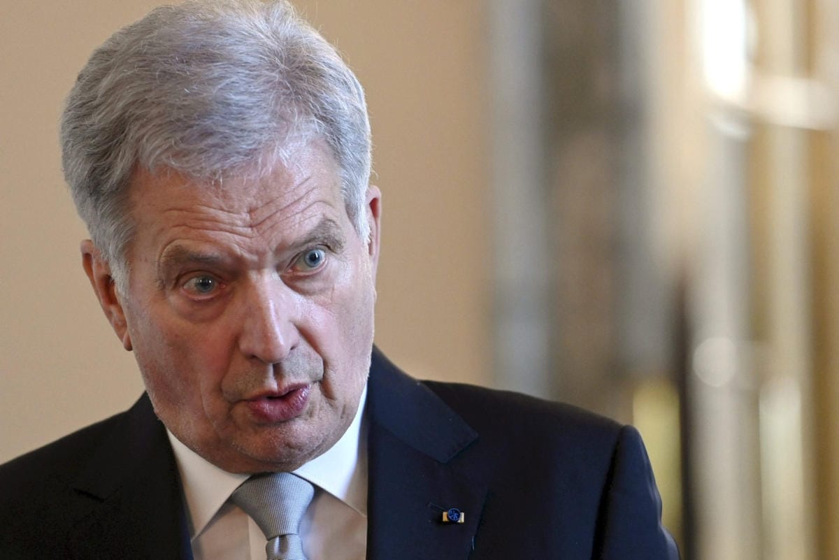 Presidentti Sauli Niinistö totesi, että jos Ukrainan rajalle kootut venäläissotilaat astuvat maiden välisen rajan yli, Venäjälle on luvassa kovia sanktioita. LEHTIKUVA / Heikki Saukkomaa