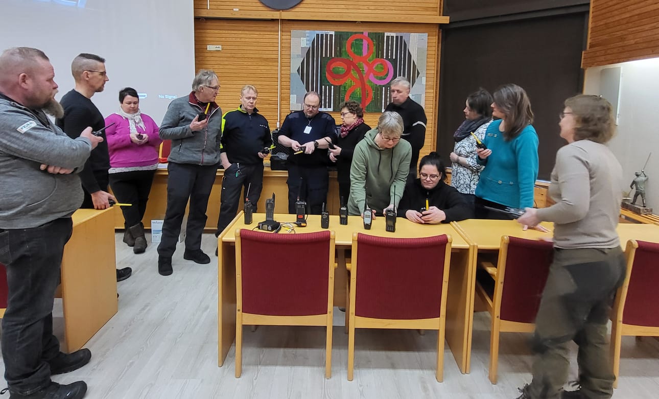 Vapepan kurssilla opiskeltiin radiotoimintaa Jani Puoma-Korvelan johdolla.