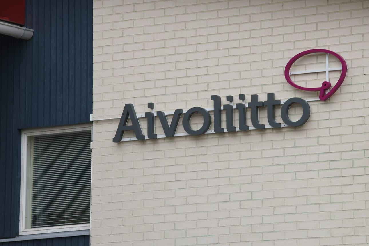 Aivoliitto tukee ja auttaa henkilöitä, jotka ovat muun muassa sairastaneet aivoverenkiertohäiriön. LEHTIKUVA / Laura Ukkonen