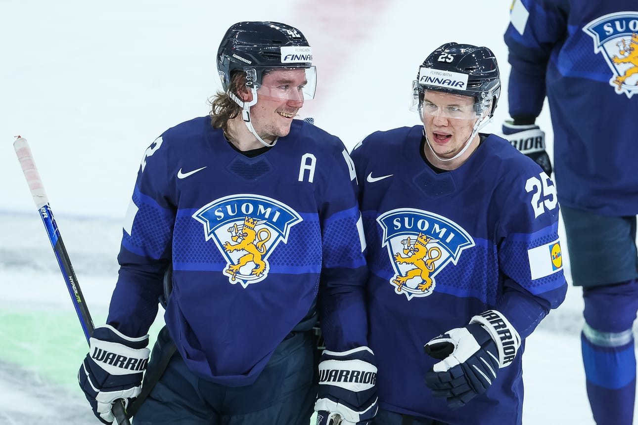 Sami Vatanen avasi MM-turnauksen avausmaalinsa Ruotsin verkkoon.