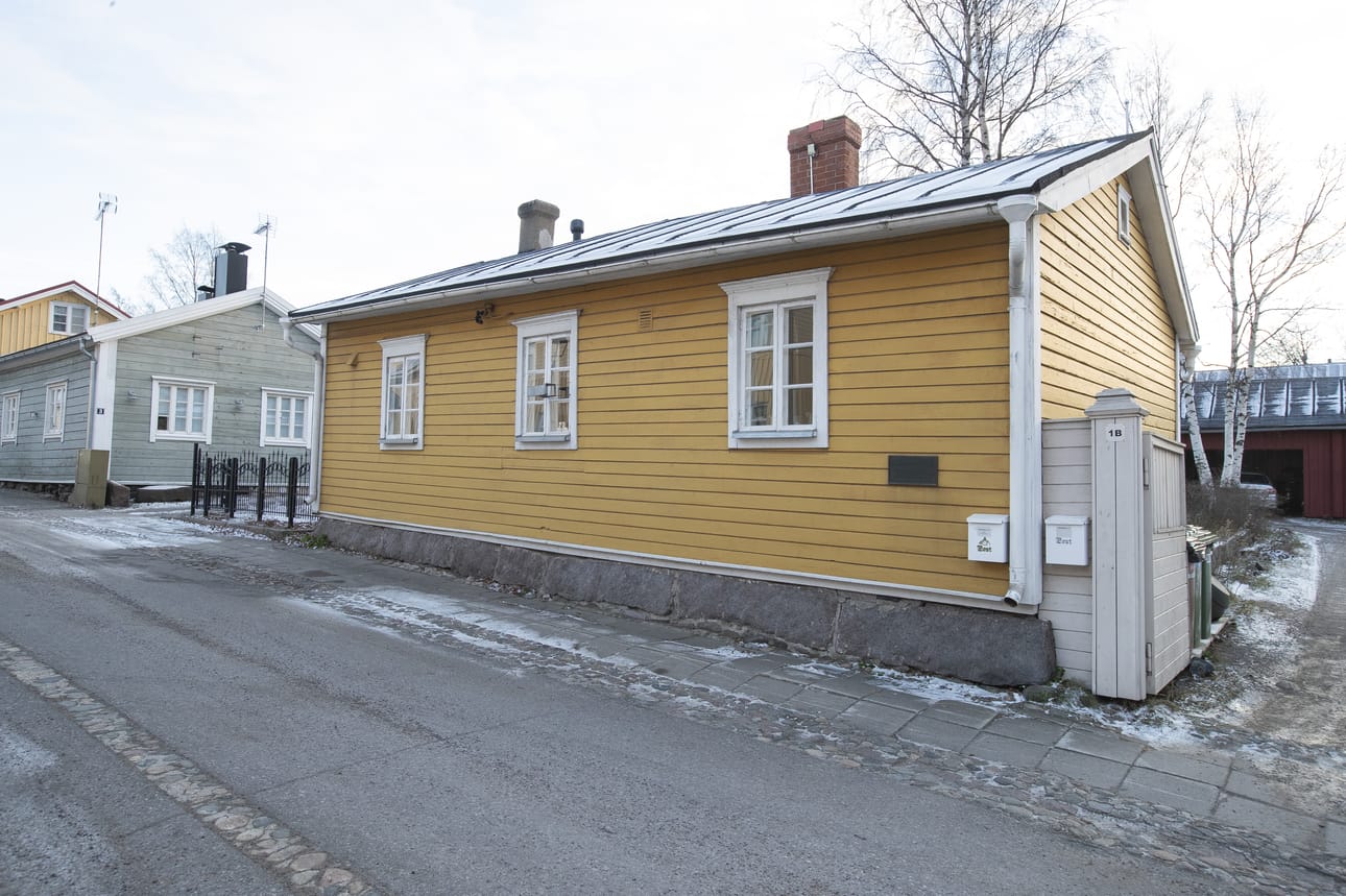 Entinen tupakkatehdas toimi pienessä keltaisessa talossa Cortenkadulla.
