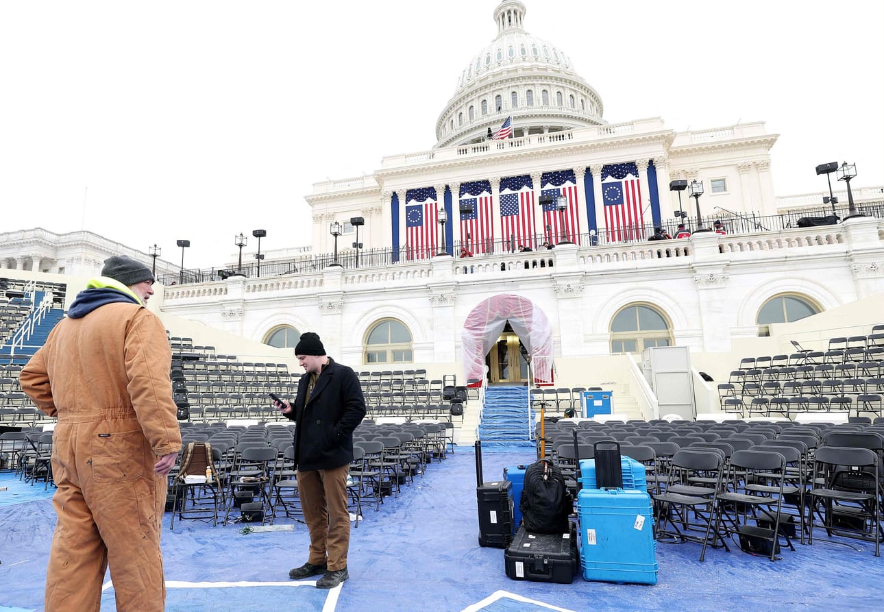 Yhdysvaltain presidenttien virkaanastujaiset pidetään tavallisesti kongressitalon läntisellä julkisivulla, josta avautuu näkymä Washingtonin National Mall -puistoon. LEHTIKUVA/AFP