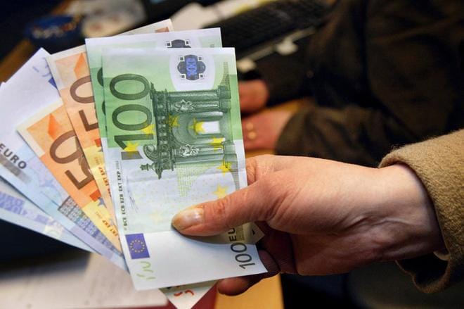 Käteiskassapalveluita ovat eniten karsineet Suomessa Nordea ja Danske Bank. Tällä hetkellä vain Aktia harkitsee kassapalveluiden supistamista parissa konttorissa. KUVA: Eila Kilpeläinen/Arkisto
