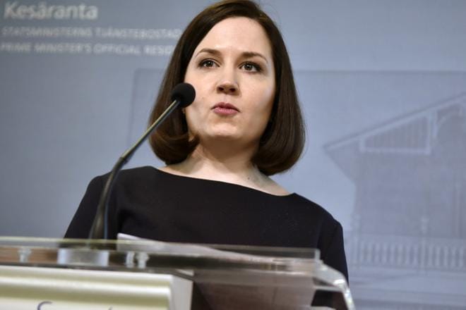 Opetus- ja kulttuuriministeri Sanni Grahn-Laasonen (kok.) osallistuu valtioneuvoston edustajana kirkolliskokoukseen, mutta hän pidättäytyy ottamasta kantaa kirkon opillisiin kysymyksiin. Kuva: Kimmo Penttinen