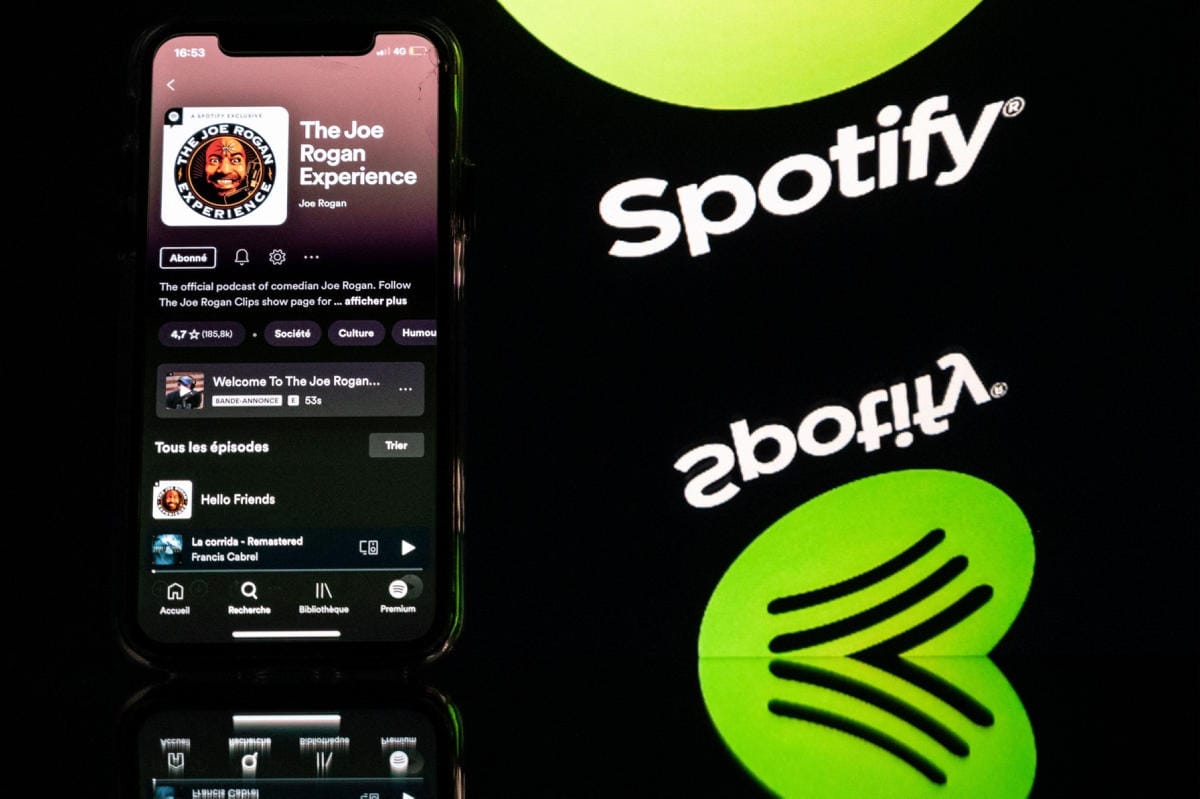 Spotify ei maininnut, millainen vaikutus Joe Roganin ja hänen podcastinsa ympärillä vellovalla kohulla on ollut yhtiön liiketoimintaan. LEHTIKUVA/AFP