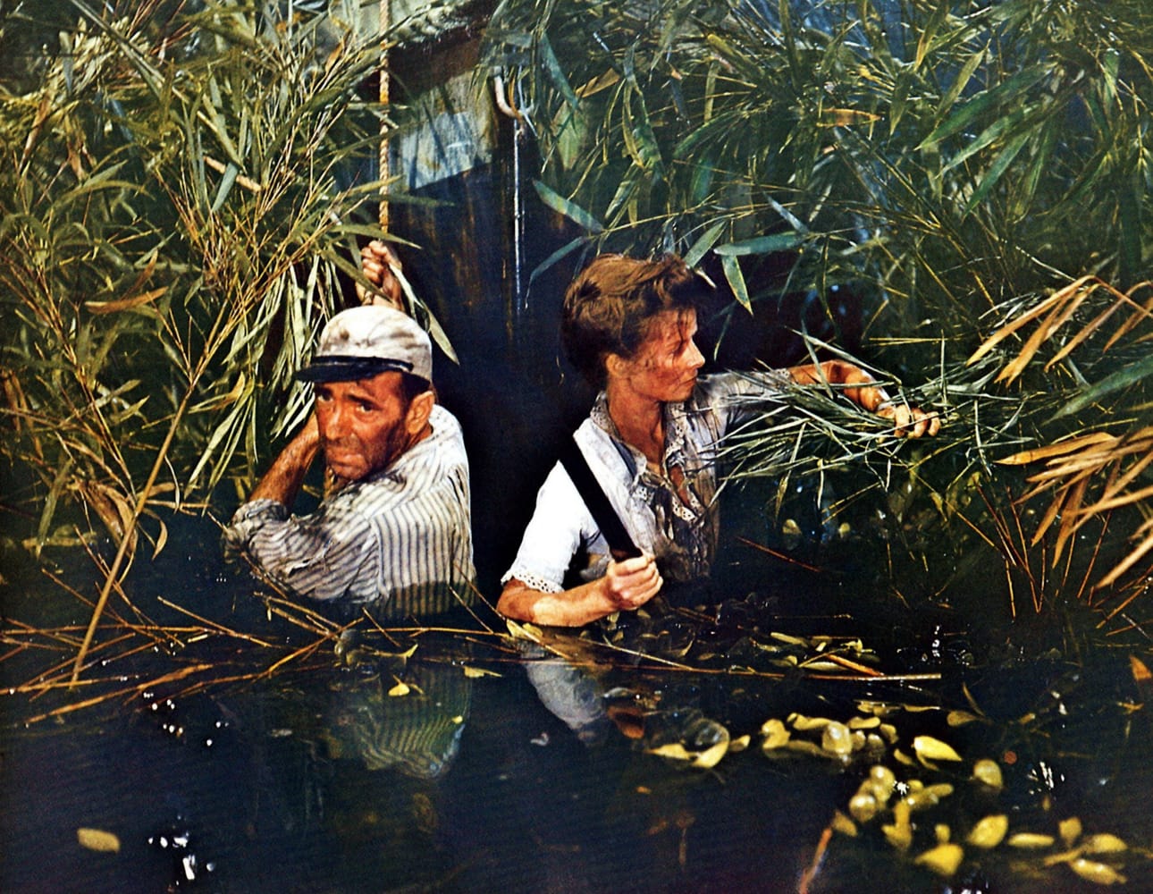 Humphrey Bogart ja Katharine Hepburn lujilla John Hustonin klassikkoseikkailussa. Kuva: GTV Archive