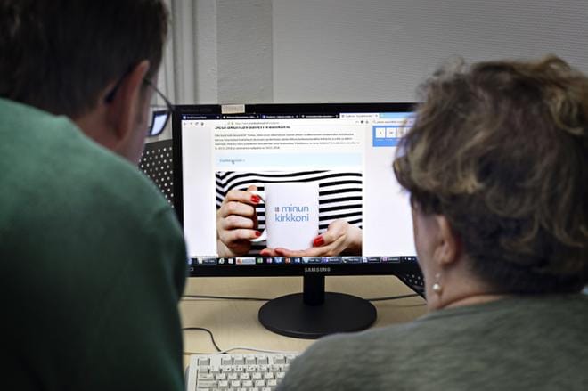 Myös seurakuntavaaleissa voi oman ehdokkaan hakea vaalikoneesta. KUVA: KARI LÖFHJELM