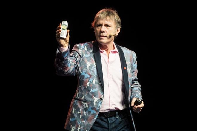 Bruce Dickinson tähtipuhujana kiinteistöalan vuosiseminaarissa Tampere-talossa marraskuussa 2017. KUVA: Eriika Ahopelto