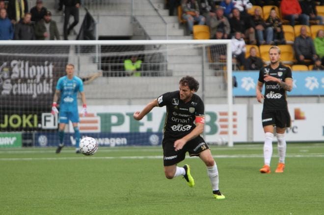 SJK ja Mehmet Hetemaj aloittaa liigakauden huhtikuun alussa. Kuva: Olli-Matti Matihalti