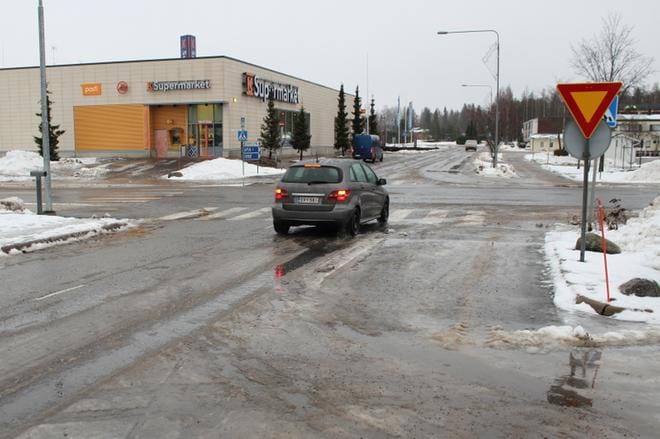 Ryöstäjät iskivät Alavuden K-Supermarketissa aiemmin marraskuussa. KUVA: REIJO HEIKKILÄ