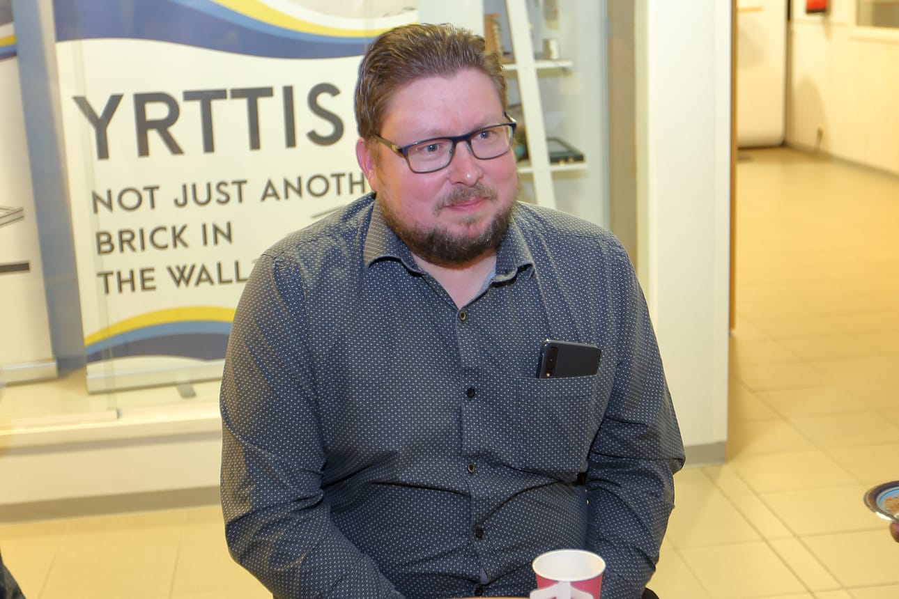 Keskustan Toni Grekulalle on niin ikään kertynyt neljä poissaoloa tähänastisella valtuustokaudella. Arkistokuva.