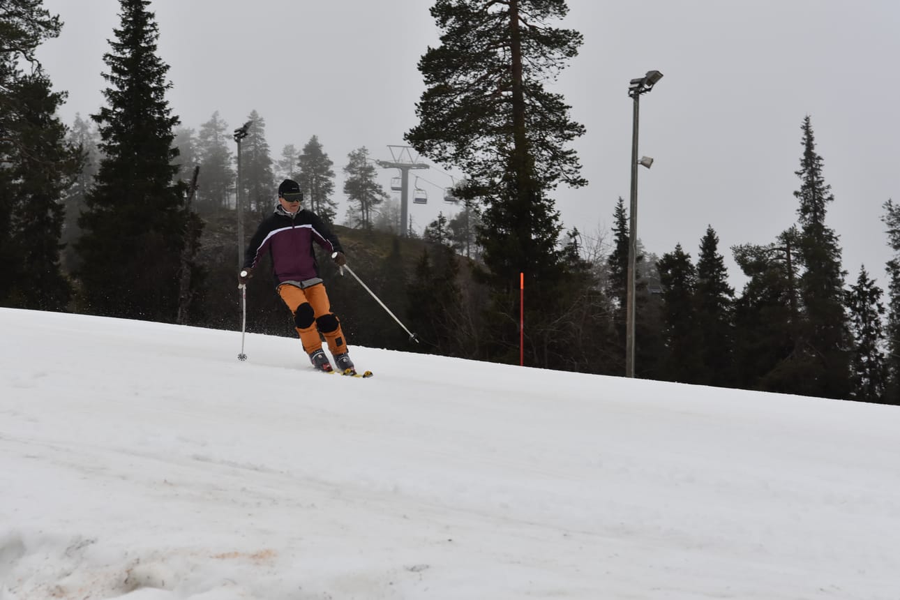 Raimo Oikarinen kehuu Rukan liki ympärivuotista rinnetoimintaa.
