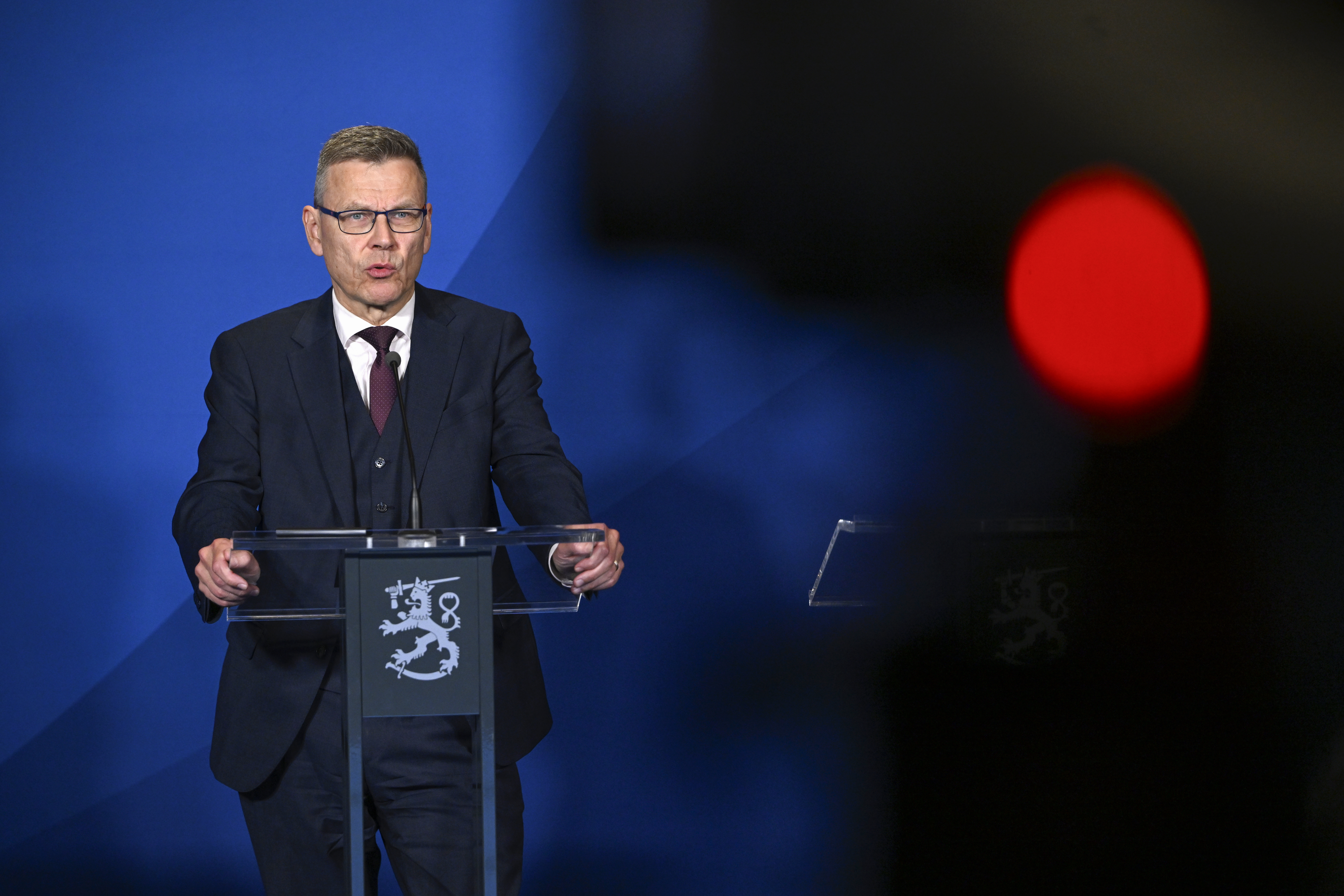 Talouskasvu ei riitä – on pakko koskea veroihin ja palveluihin