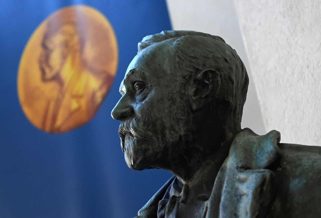 Palkinto on nimetty Alfred Nobelin mukaan, vaikka se ei kuulu alkuperäisiin Nobel-palkintoihin. Lehtikuva/AFP