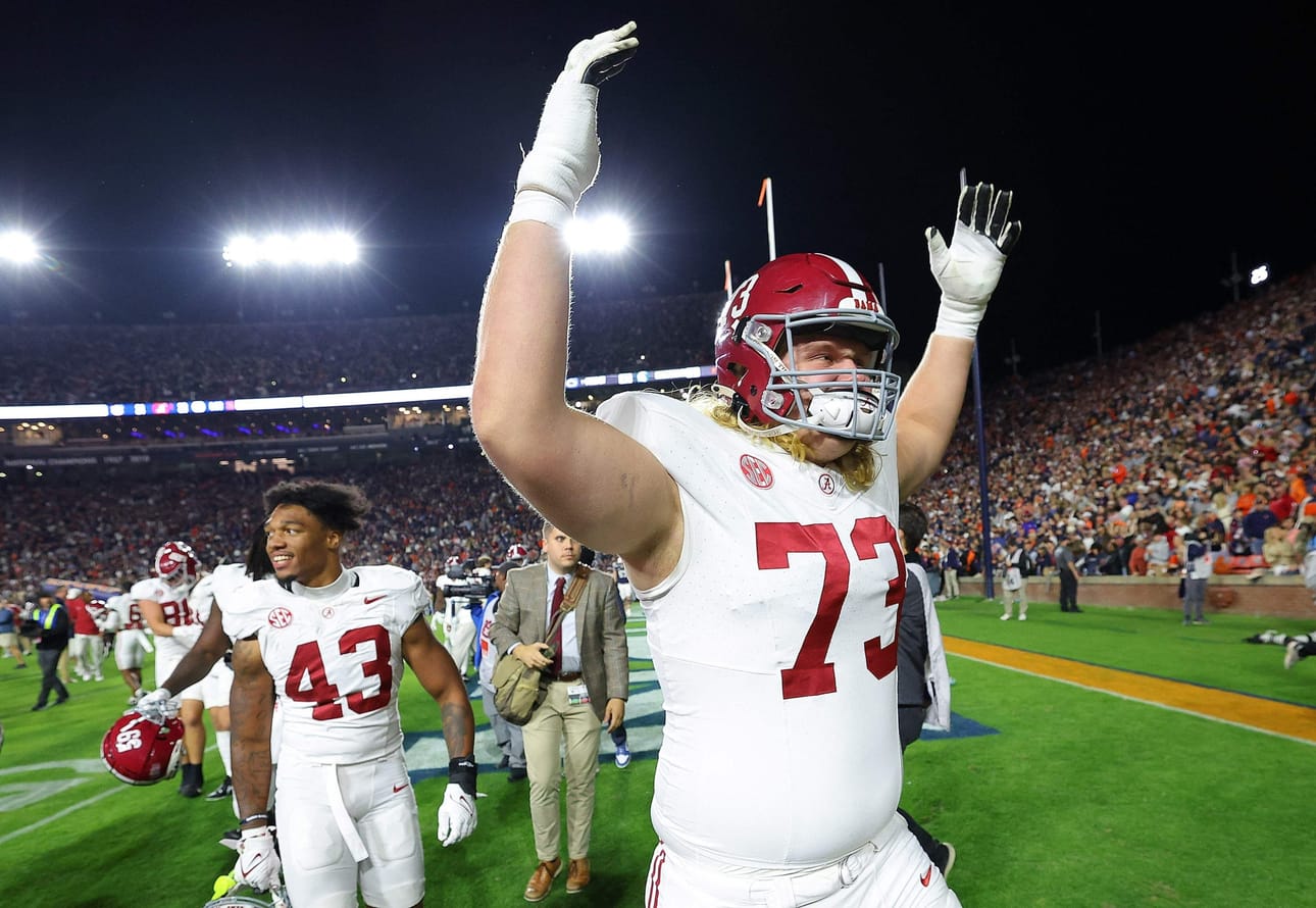 Hyökkäyksen linjassa pelaavan Olaus Alisen, 19, perässä oli lukion päättyessä kymmeniä yliopistoja, ja kesällä hän valitsi yliopistokseen Alabaman, jenkkifutiksen perinteisen mahtikoulun. LEHTIKUVA/AFP