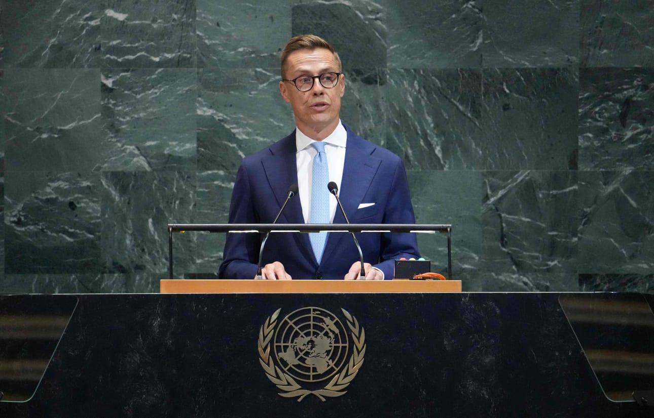 Presidentti Alexander Stubbin mukaan Suomi ei aio asettaa alueelleen ydinaseita rauhan aikana.