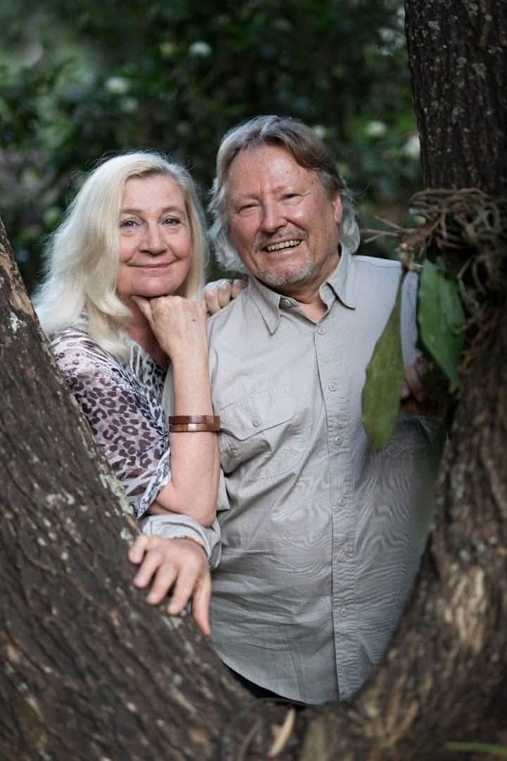 Ylen dokumentista ja elämäkerrasta tuttu Pertti Söderlund sekä hänen puolisonsa Heidi ovat tehneet pitkän työuran Afrikassa. Lokakuussa he vierailevat Kauhavalla Tarinoita toivosta -illassa.