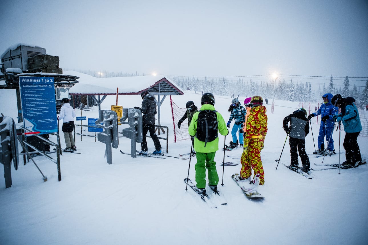 Suomalaiset ovat löytäneet hiihtokeskukset koronavuosina. Arkistokuva Ylläkseltä.