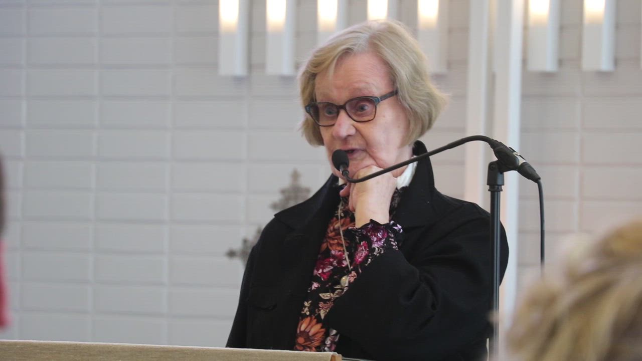 Oulaisten Vuoden vanhus, Ulla Kemi, muistelee puheluaan Vappu Taipaleelle