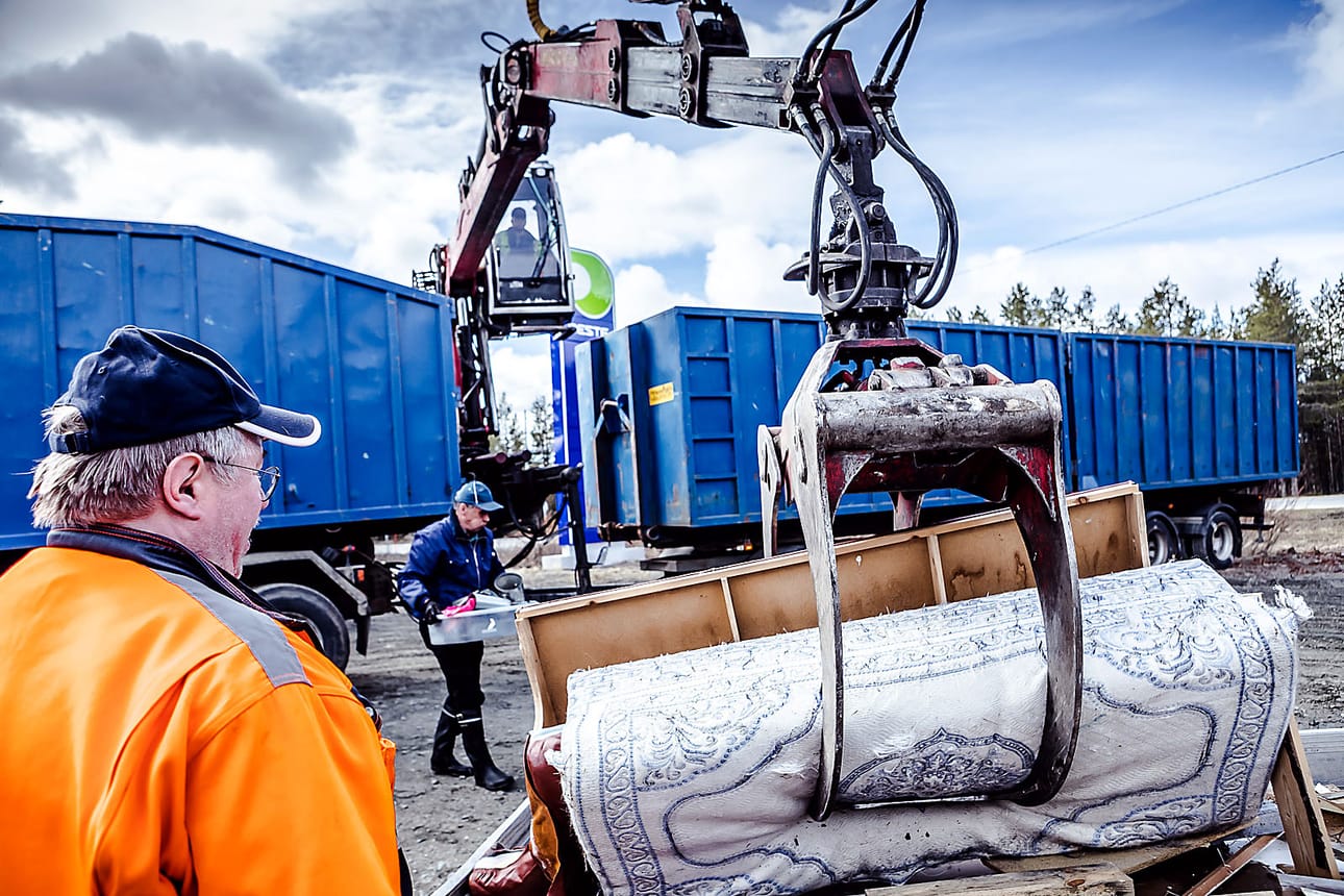 Ecokierroksella kerätään kotitalouksien jätteitä maksutta keräysautoon yhdeksän kunnan alueella Lapissa.
