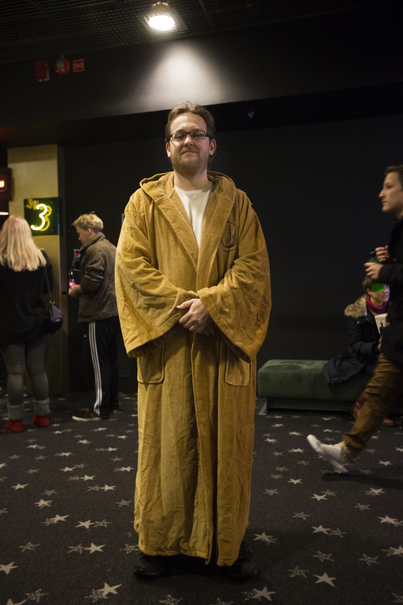 Tapio Vuorinen oli pukeutunut teeman mukaan.
