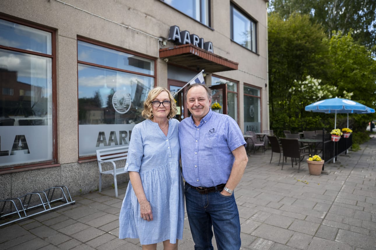 Tiina ja Mauno Turja siirtyvät eläkkeelle pitkän yrittäjäuran myötä.