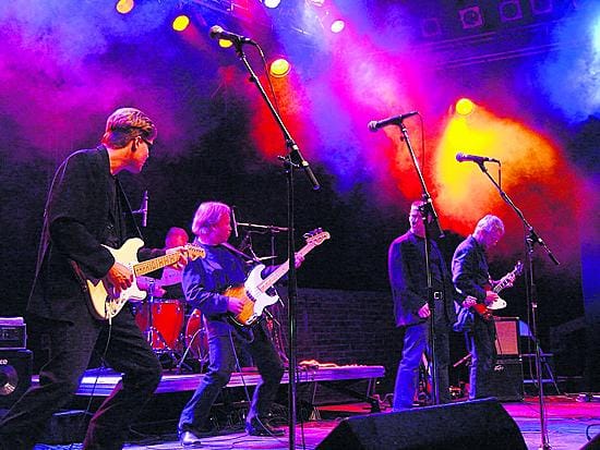 Cool Operator isännöi tänään tiistaina 45 Specialissa Dr Feelgoodin Oulun-vierailua ja ponkaisua pohjoisen kiertueelle.