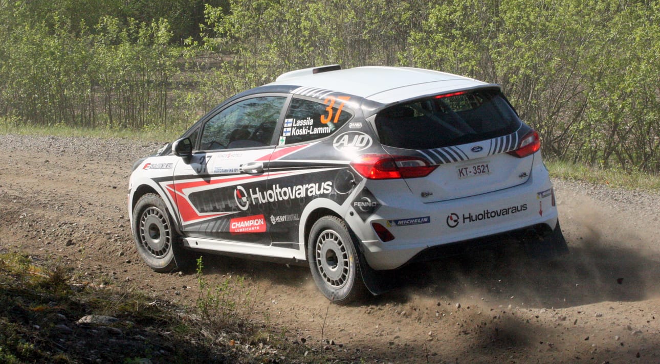 Leevi Lassila on kaasutellut tänä vuonna muun muassa SM-Pohjanmaa-rallissa.