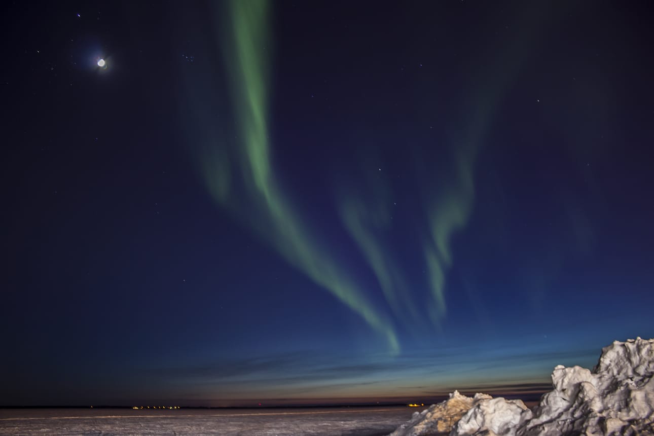Näin komealta taivas näytti Kalevan lukijan kuvaamana Oulun Oritkarissa.