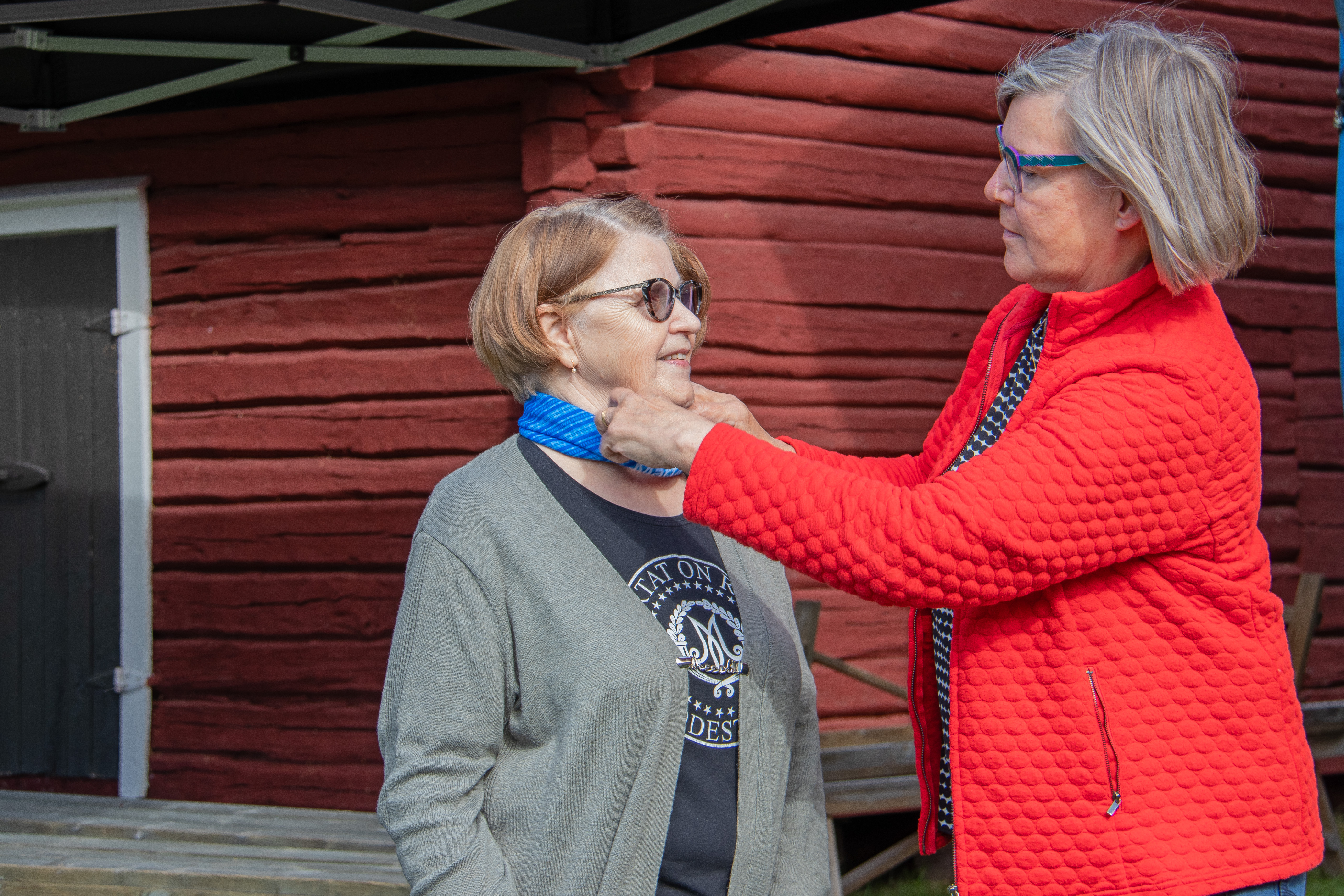 90-vuotias marttayhdistys imaisi mukaansa myös Maikin – Kempeleen Martat juhlivat kotiseutumuseolla lauantaina