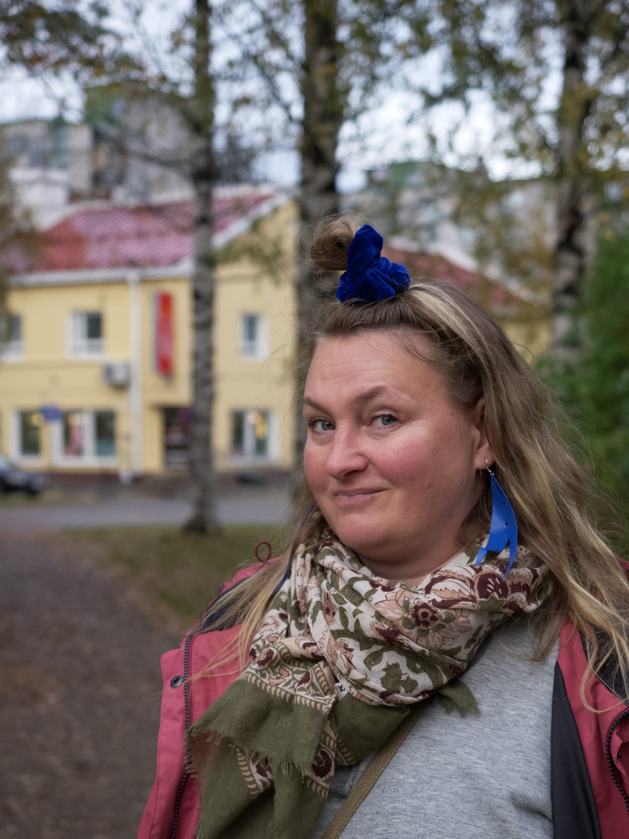 Ria Katajalle Oulu on tuttu kaupunki. Pitemmän kesäteatteripestin lisäksi hän on vieraillut esittämässä komedioitaan niin Oulun Teatterissa kuin Rio Livessäkin.