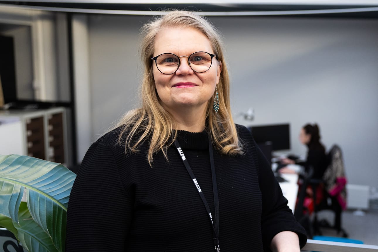Minna Akimo on ehdolla Vuoden uudistaja -sarjassa. Akimo vetää Kokonaista puhetta -klubi keskittyy aikuisten naisten hyvinvointiin ja terveyteen.