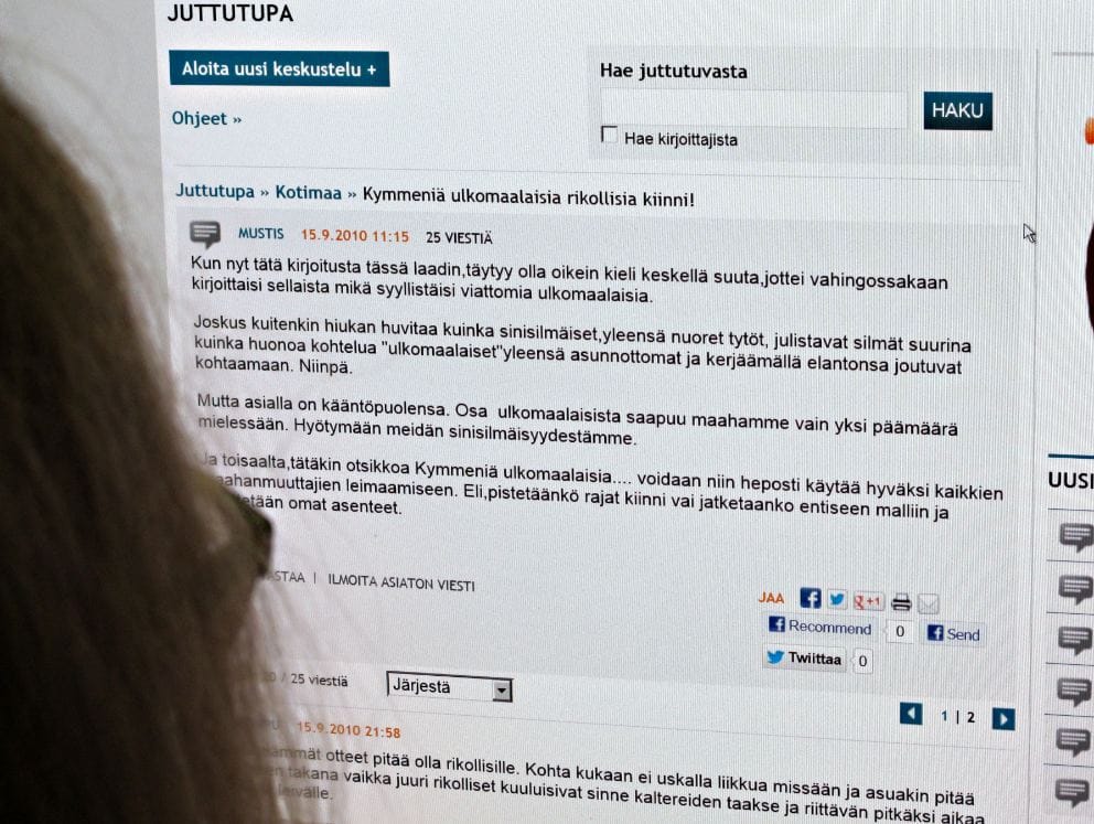 Monet verkkokeskustelijat kirjoittavat räväköitä tekstejään kieli keskellä suuta. Ihan mitä tahansa nettiinkään ei voi laittaa.