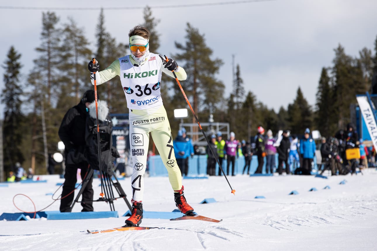 Antti Tuisku Taivalkosken SM-hiihdoissa 7.4.2025.