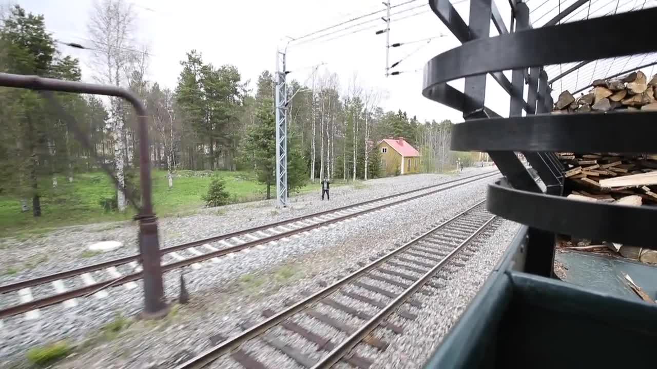 Höyryveturin kyydissä on tunnelmaa