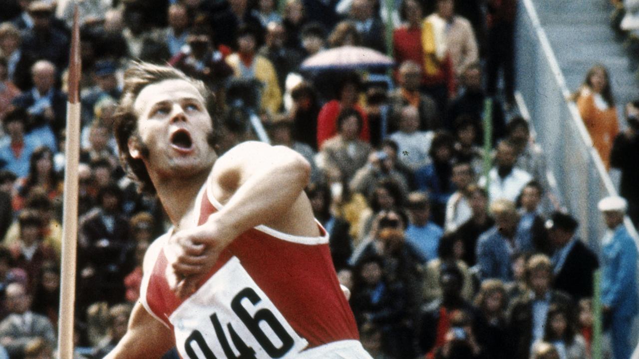 Kimmo Kinnunen muistaa isänsä kilpakumppanin Janis Lusisin reiluna ja rehtinä miehenä - Suomen ystävä Lusis vieraili usein Keihäskarnevaaleilla ja Kinnusten luona Äänekoskella