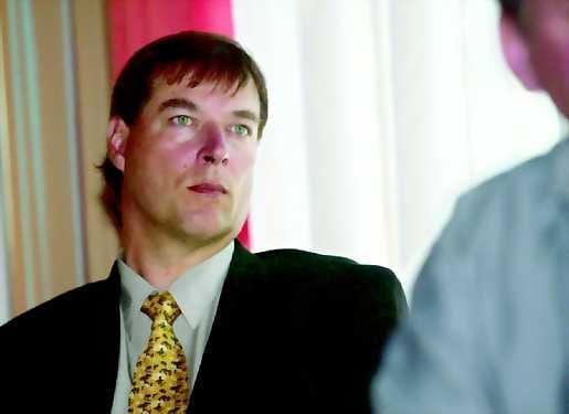 Osaamista jälkipolville. Toimitusjohtaja Jorma Paturi katsoo yrittäjyyden olevan vaarassa.