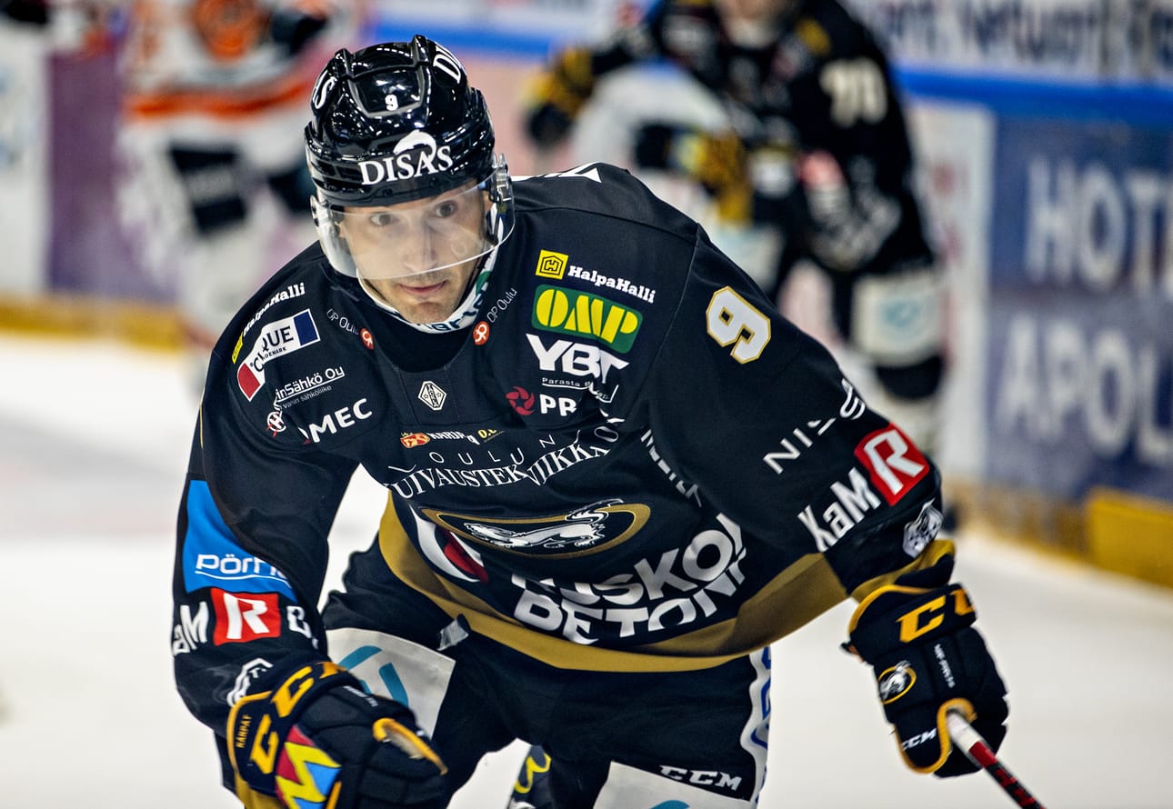 Illan ottelussa Kärppien ykkössentteriksi hankittu Casey Wellman on poissa pelaavasta kokoonpanosta. Arkistokuva.