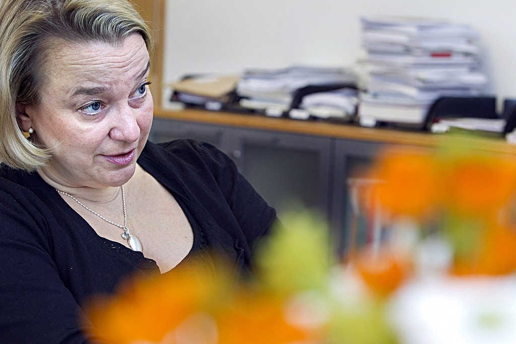 Oikeusministeri Tuija Brax (vihr.) on järkyttynyt vanhoillislestadiolaisten pedofiliasta.