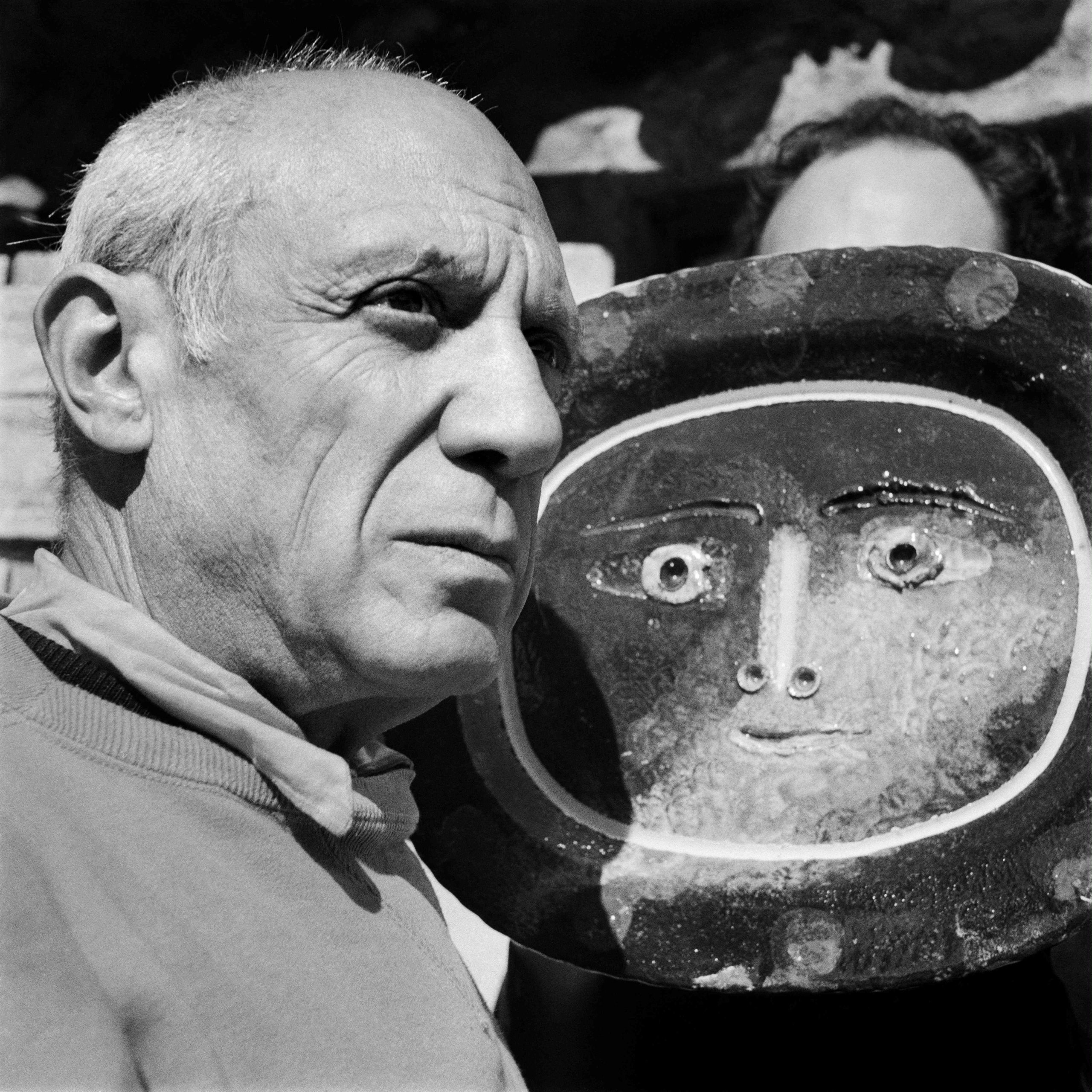 Picasso jakoi naiset jumalattariin ja ovimattoihin, mikä on asettanut taiteilijan perinnön uuteen valoon yli 50 vuotta tämän kuoleman jälkeen